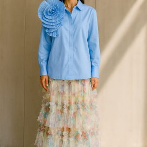 Camisa Azul Flor en Hombro